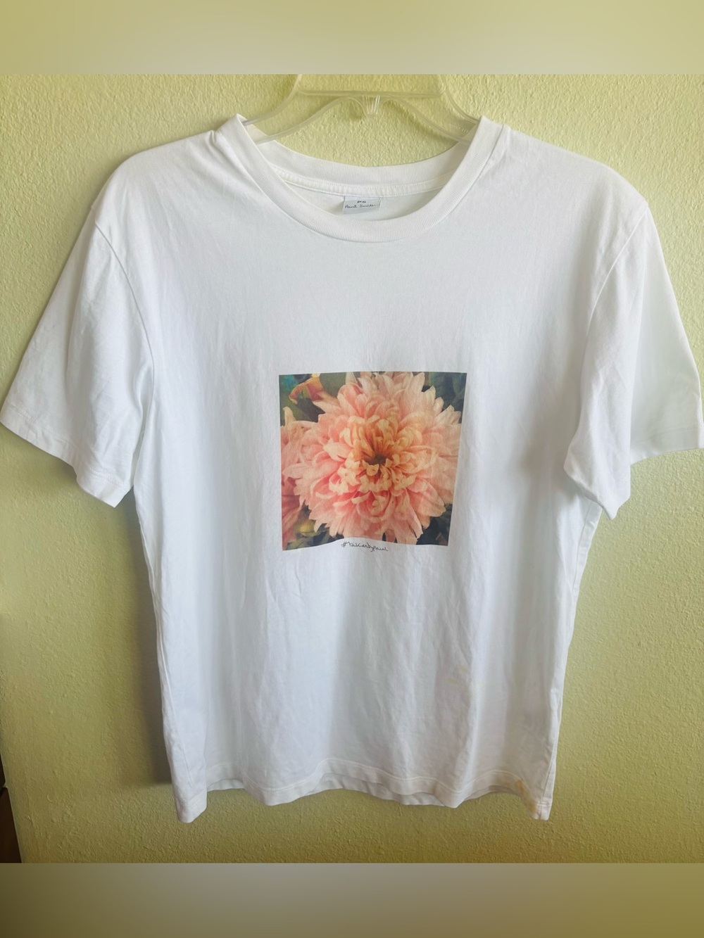 Paul Smith White Peonies Floral Print Short Sleeve T Shirt Size: Small